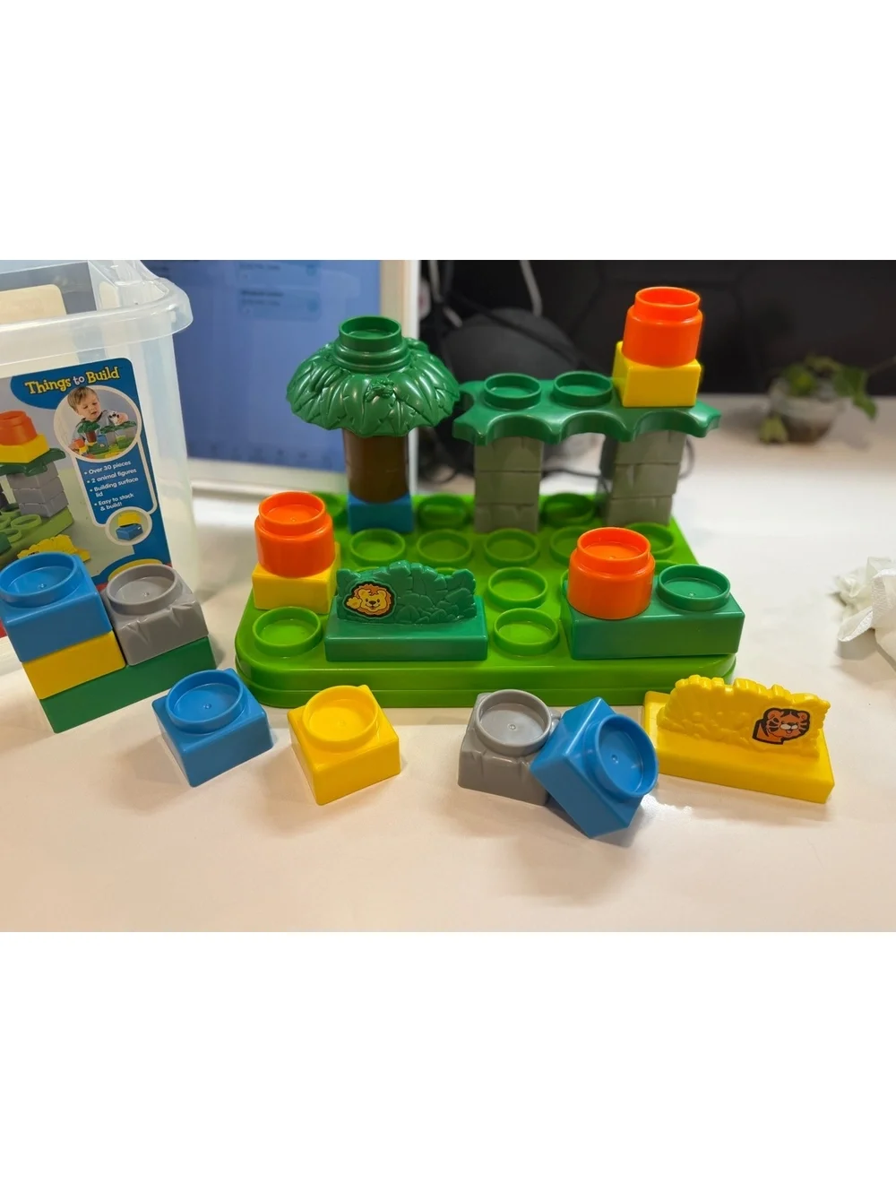 2007 Fisher-Price Little People Build 'n Fun Jungle Building Blocks Set